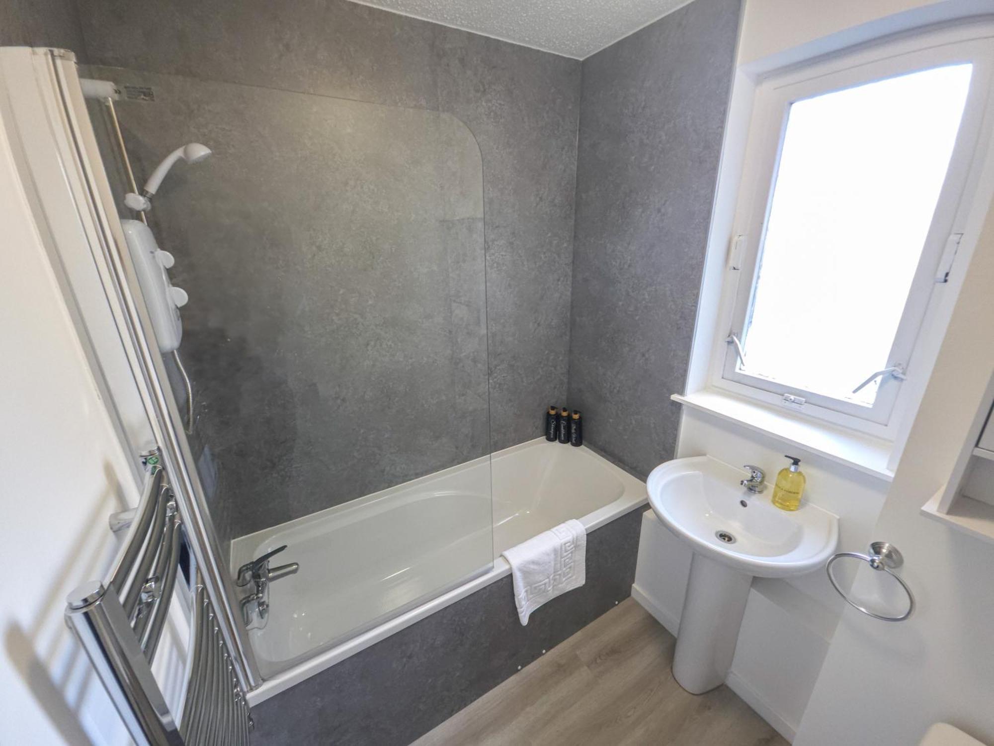 Northern Cosy 1 Bedroom Apartment - Aberdeen Bagian luar foto